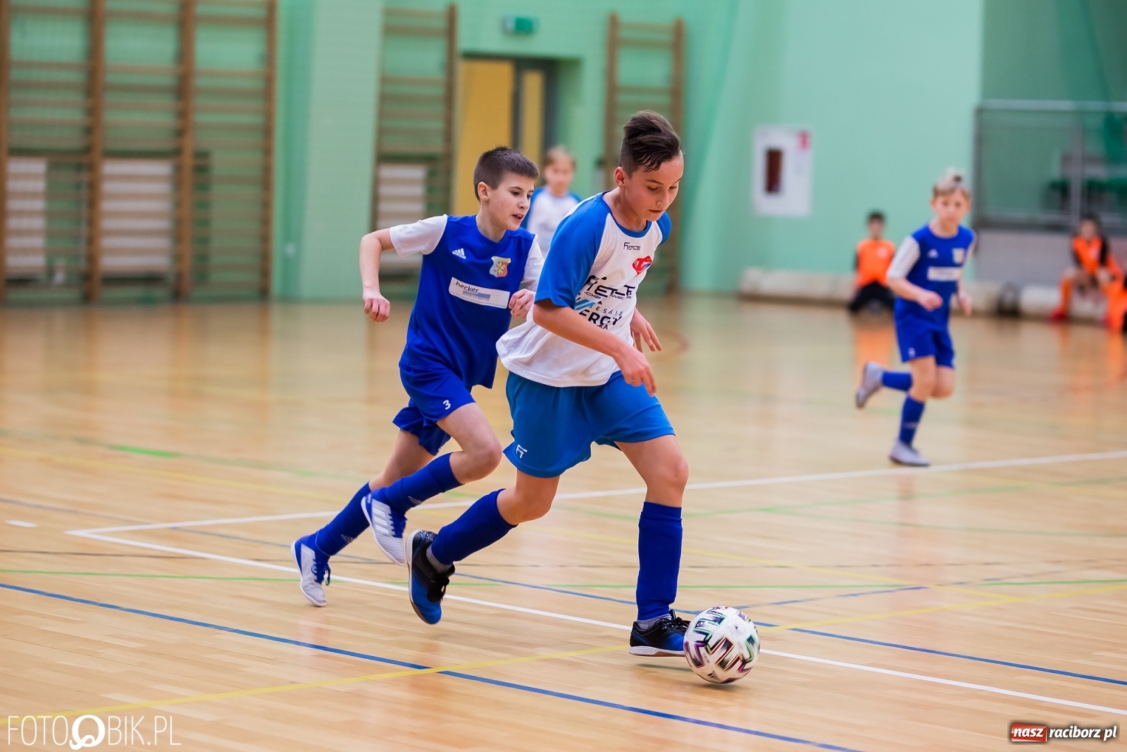 Zdjęcie w galerii na portalu naszraciborz.pl: Noworoczny Turniej Piłki Nożnej w Arenie Rafako wiadomości z regionu