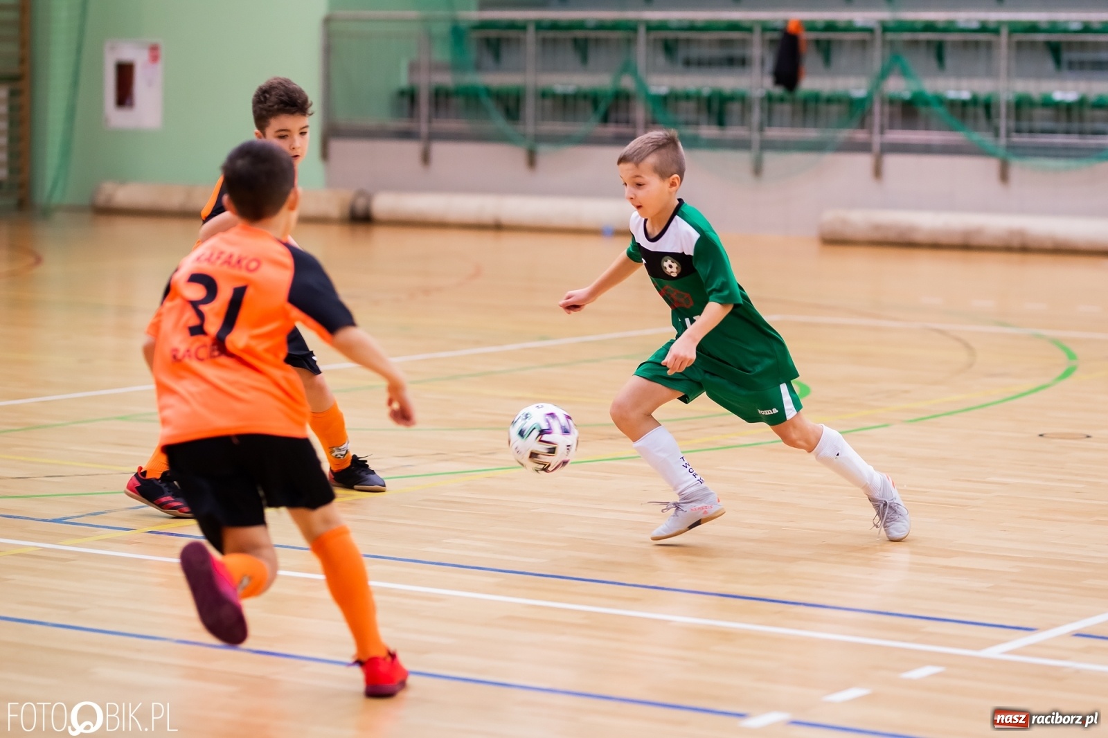 Zdjęcie w galerii na portalu naszraciborz.pl: Noworoczny Turniej Piłki Nożnej w Arenie Rafako wiadomości z regionu