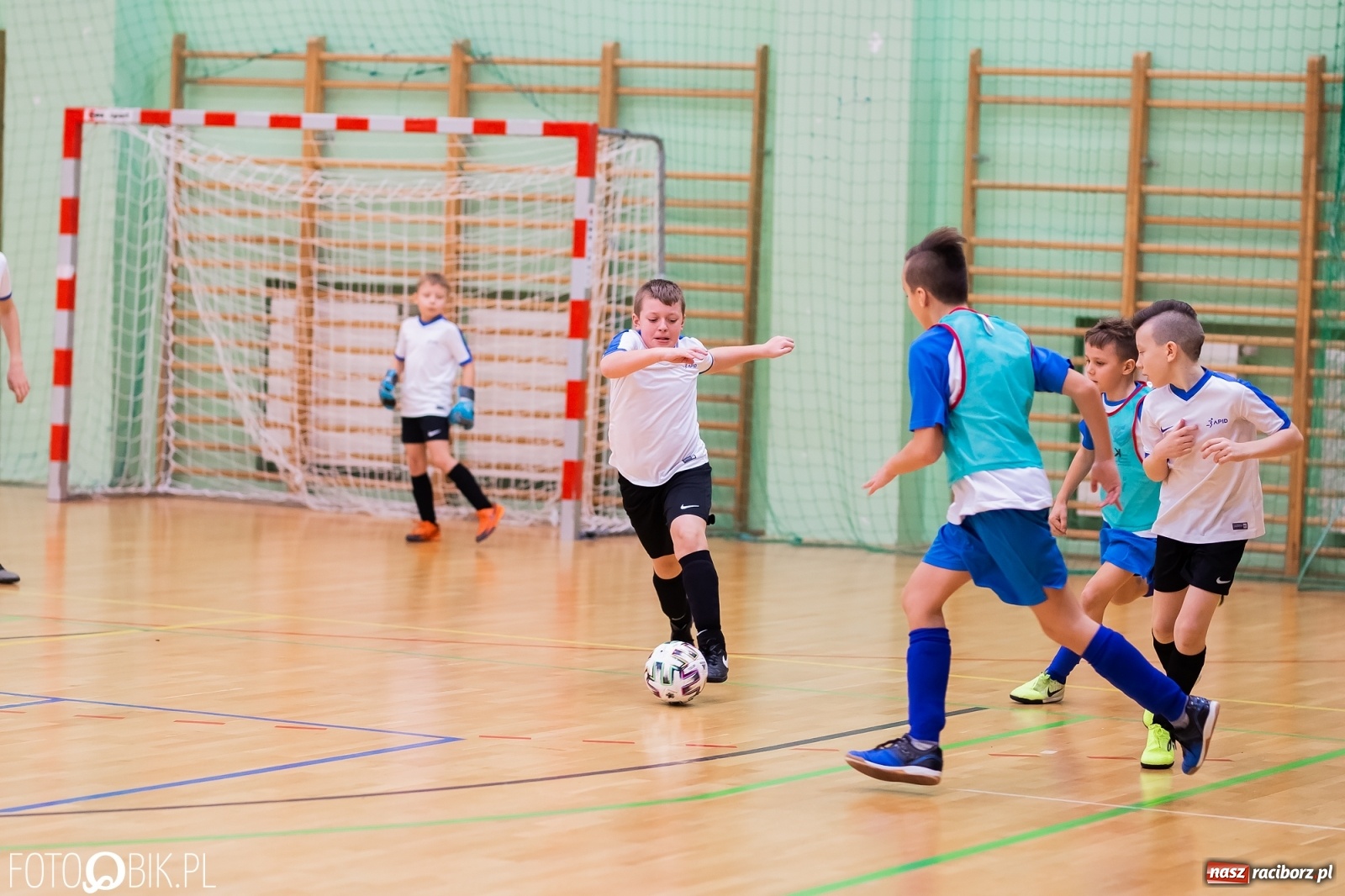 Zdjęcie w galerii na portalu naszraciborz.pl: Noworoczny Turniej Piłki Nożnej w Arenie Rafako wiadomości z regionu