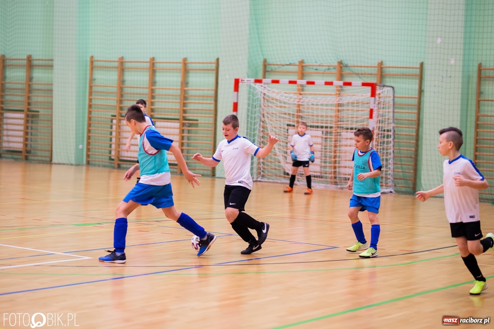 Zdjęcie w galerii na portalu naszraciborz.pl: Noworoczny Turniej Piłki Nożnej w Arenie Rafako wiadomości z regionu