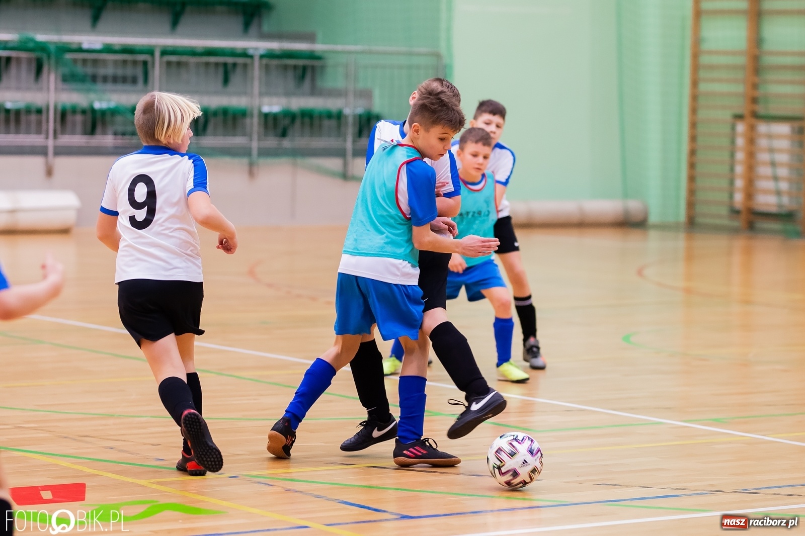 Zdjęcie w galerii na portalu naszraciborz.pl: Noworoczny Turniej Piłki Nożnej w Arenie Rafako wiadomości z regionu