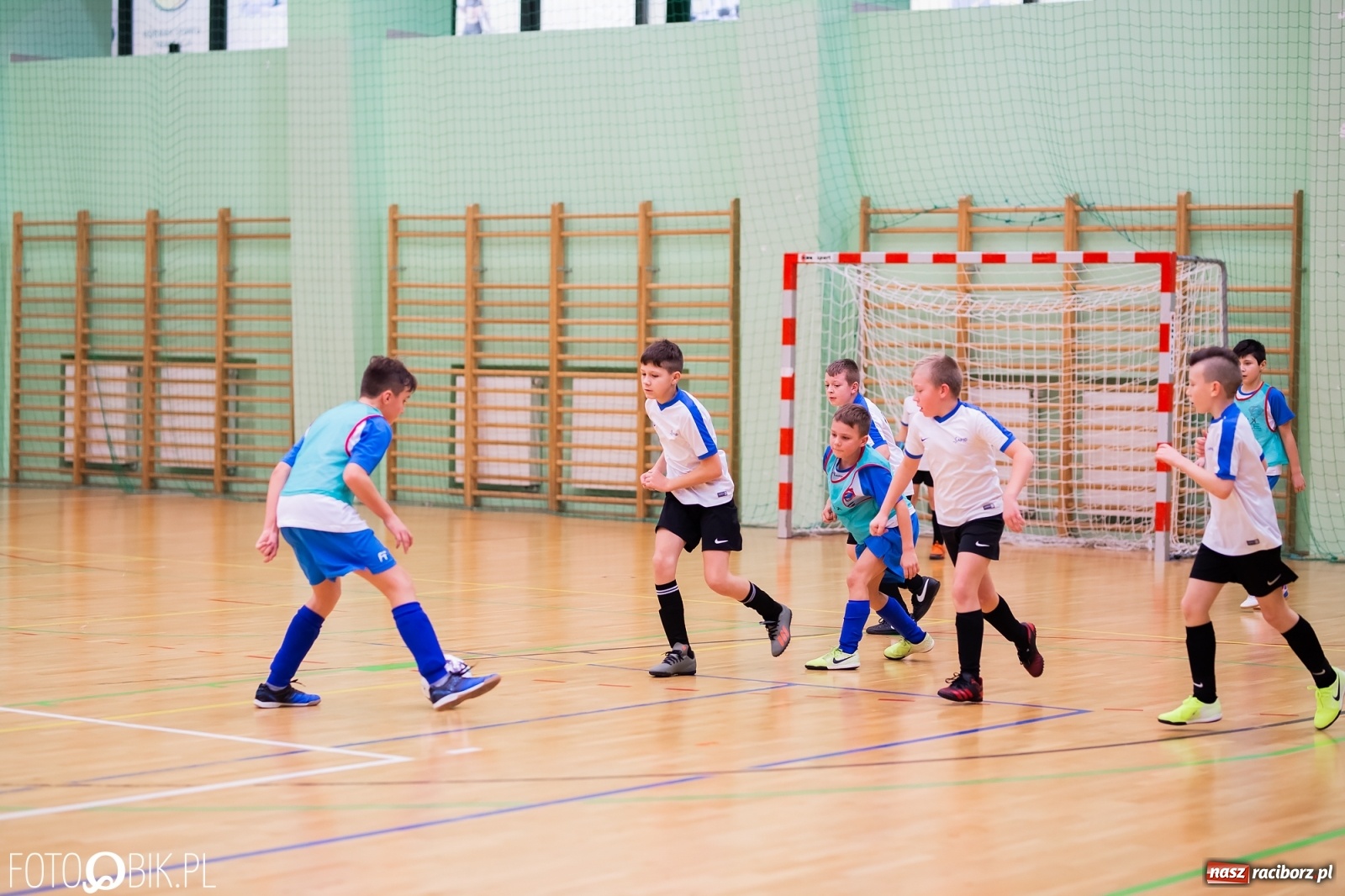 Zdjęcie w galerii na portalu naszraciborz.pl: Noworoczny Turniej Piłki Nożnej w Arenie Rafako wiadomości z regionu