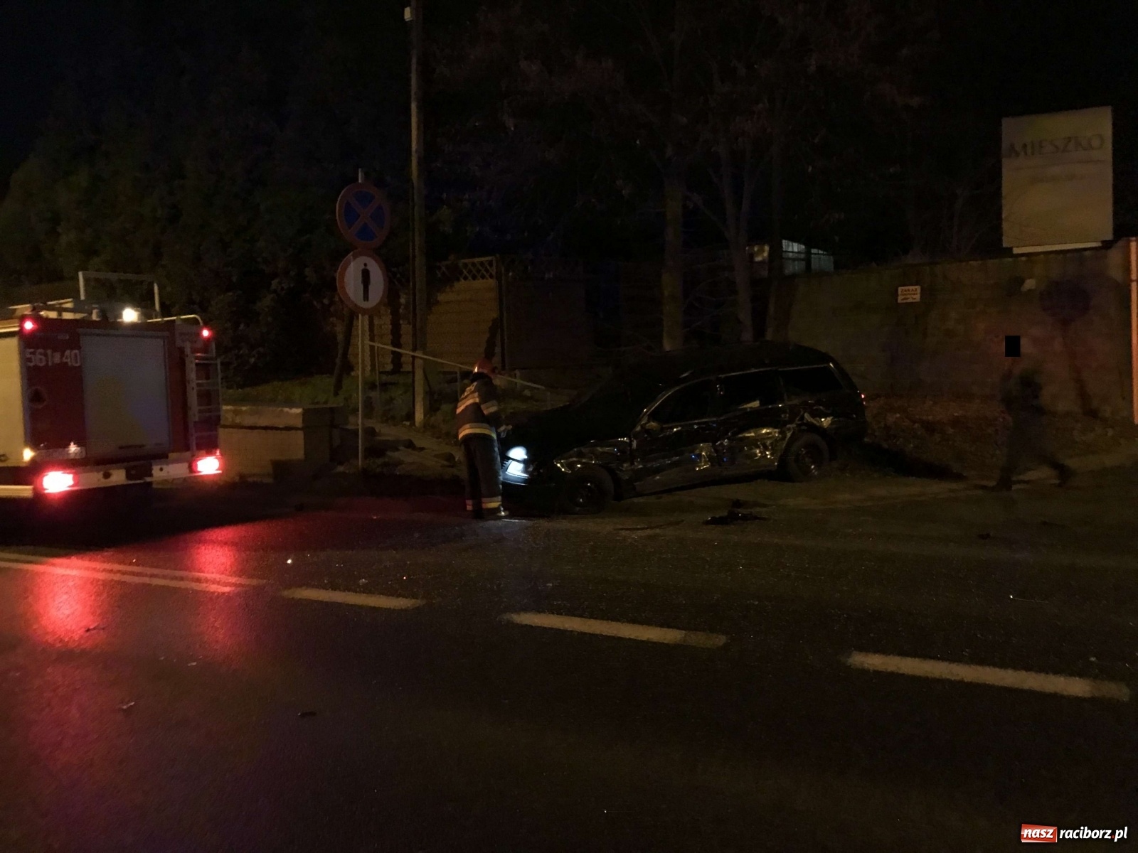 Zdjęcie w galerii na portalu naszraciborz.pl: Zderzenie volkswagena i fiata przy Mieszku [FOTO] wiadomości z regionu