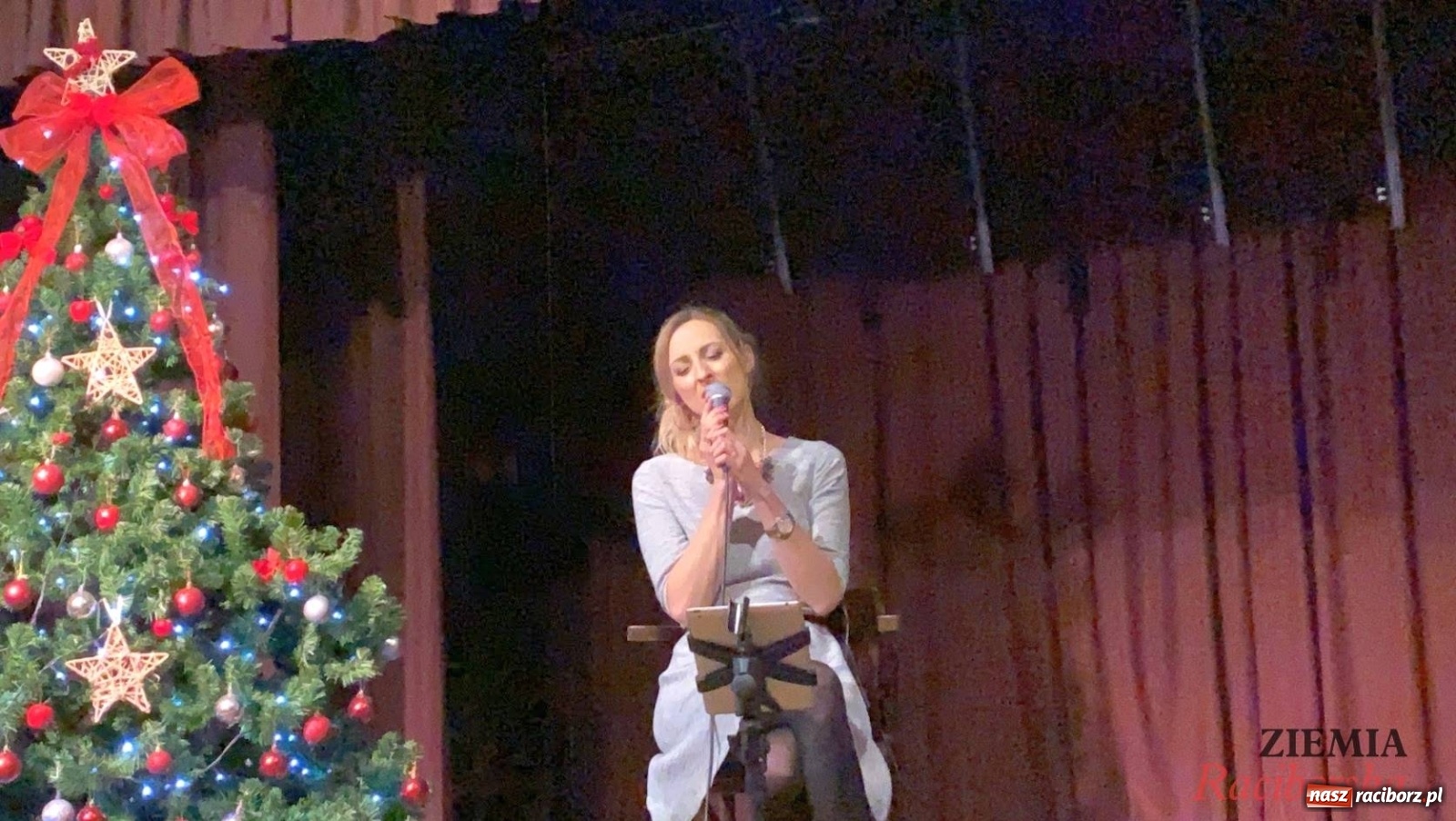 Zdjęcie w galerii na portalu naszraciborz.pl: Koncert świąteczno-noworoczny z Krzanowic [WIDEO] wiadomości z regionu