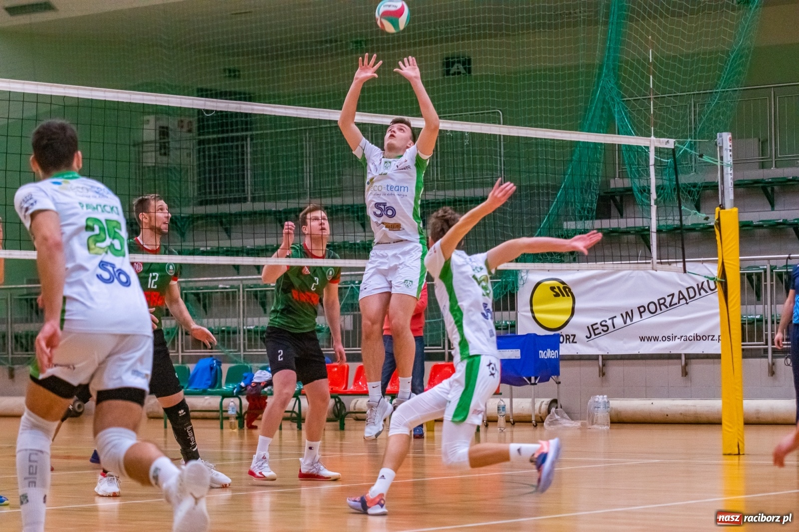 Zdjęcie w galerii na portalu naszraciborz.pl: Ważne trzy punkty siatkarzy AZS Rafako [FOTO i WIDEO] wiadomości z regionu