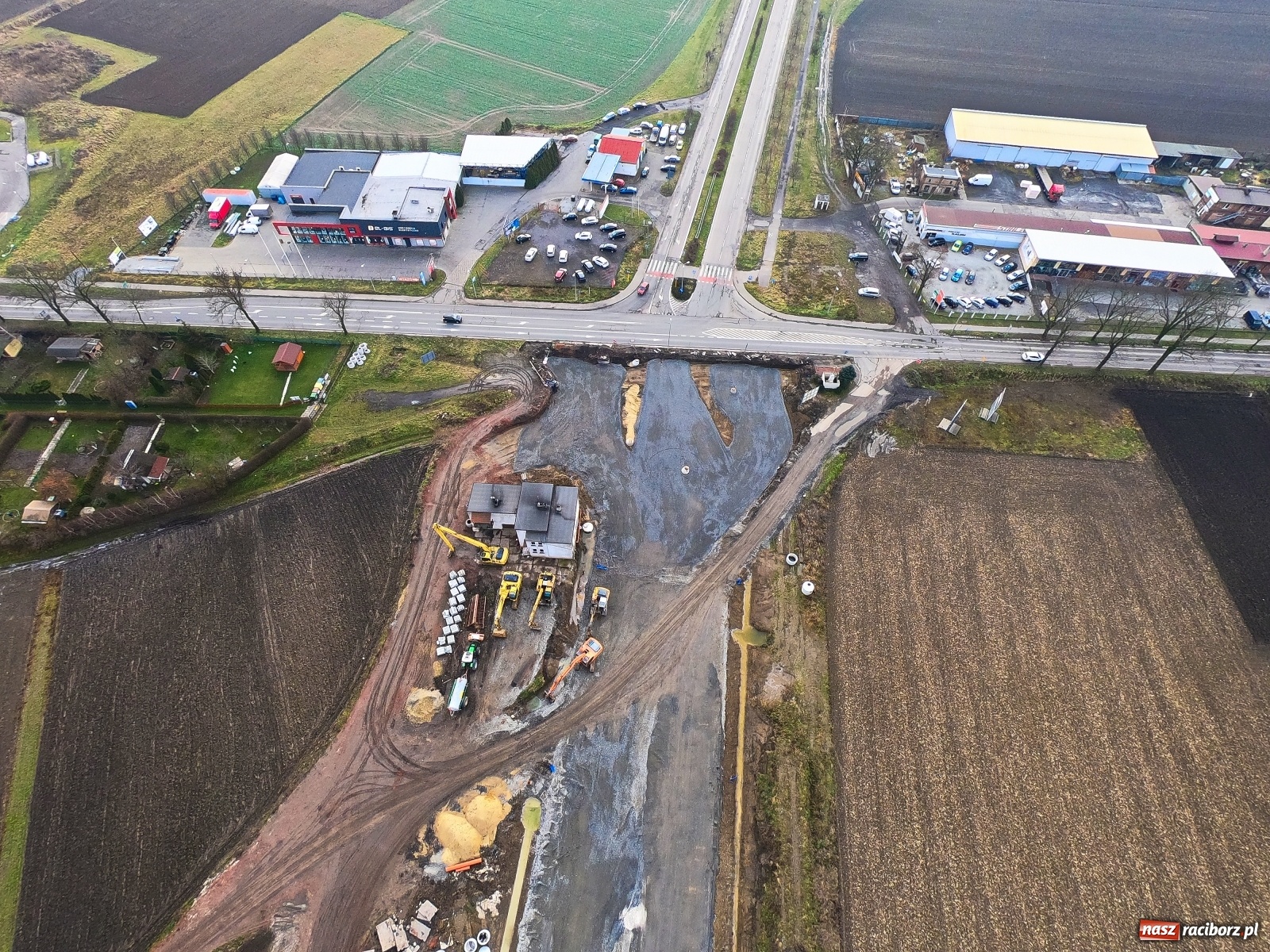 Zdjęcie w galerii na portalu naszraciborz.pl: Jest nowy termin budowy ronda przy Rybnickiej-Piaskowej  wiadomości z regionu