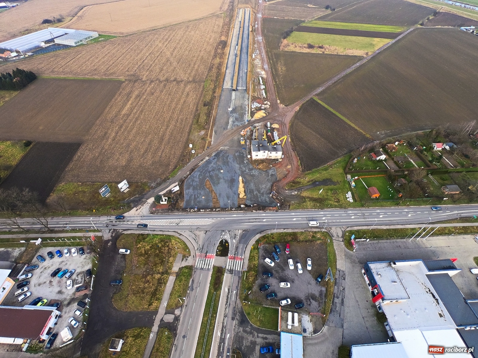 Zdjęcie w galerii na portalu naszraciborz.pl: Jest nowy termin budowy ronda przy Rybnickiej-Piaskowej  wiadomości z regionu