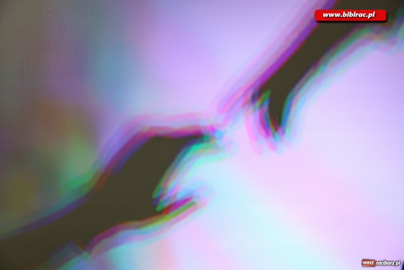 Zdjęcie w galerii na portalu naszraciborz.pl:  Kreatywna fotografia z raciborską biblioteką wiadomości z regionu