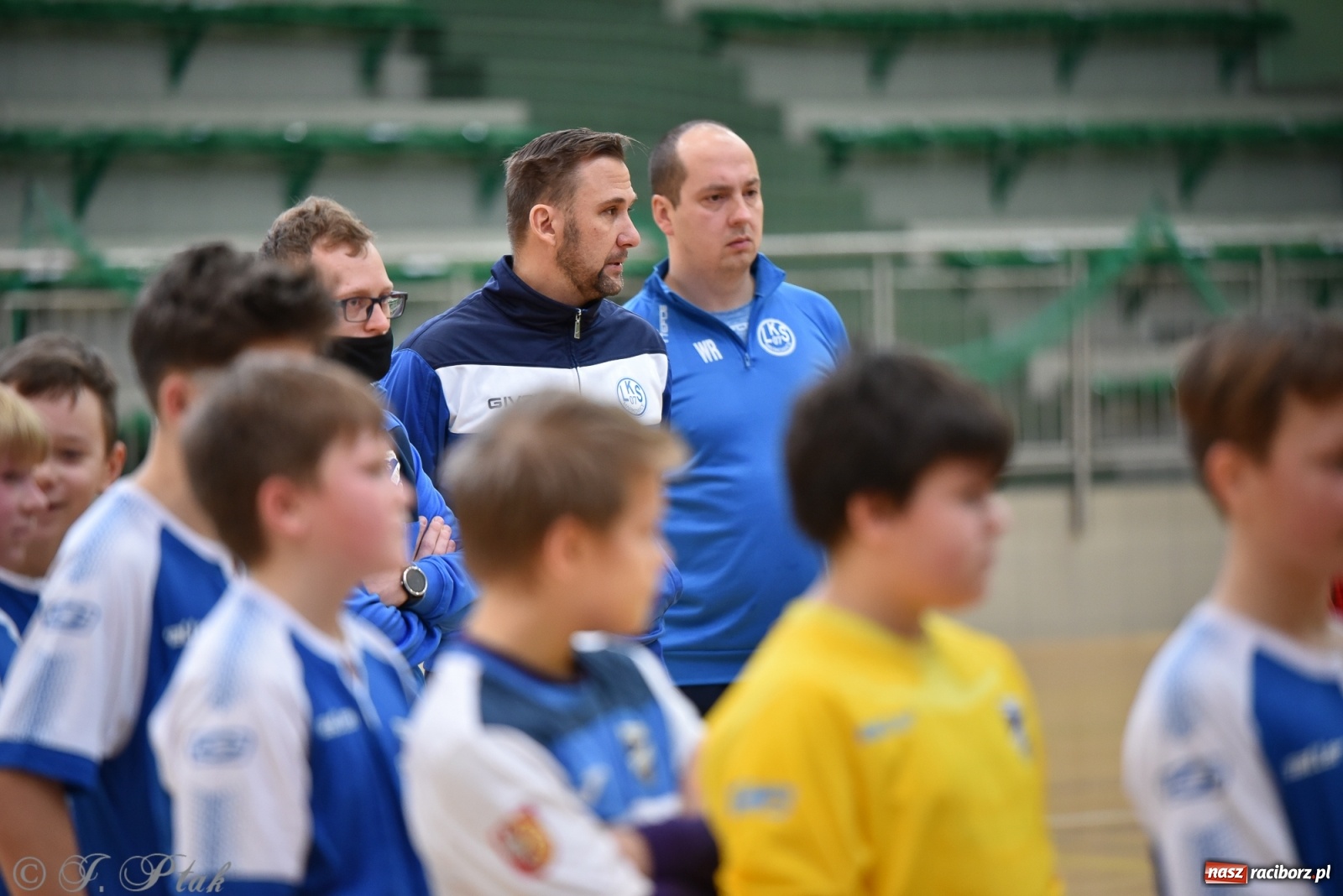 Zdjęcie w galerii na portalu naszraciborz.pl: Halowa rywalizacja o puchar prezesa ŚlZPN [FOTO] wiadomości z regionu