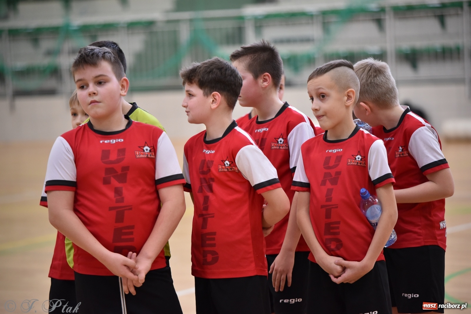 Zdjęcie w galerii na portalu naszraciborz.pl: Halowa rywalizacja o puchar prezesa ŚlZPN [FOTO] wiadomości z regionu