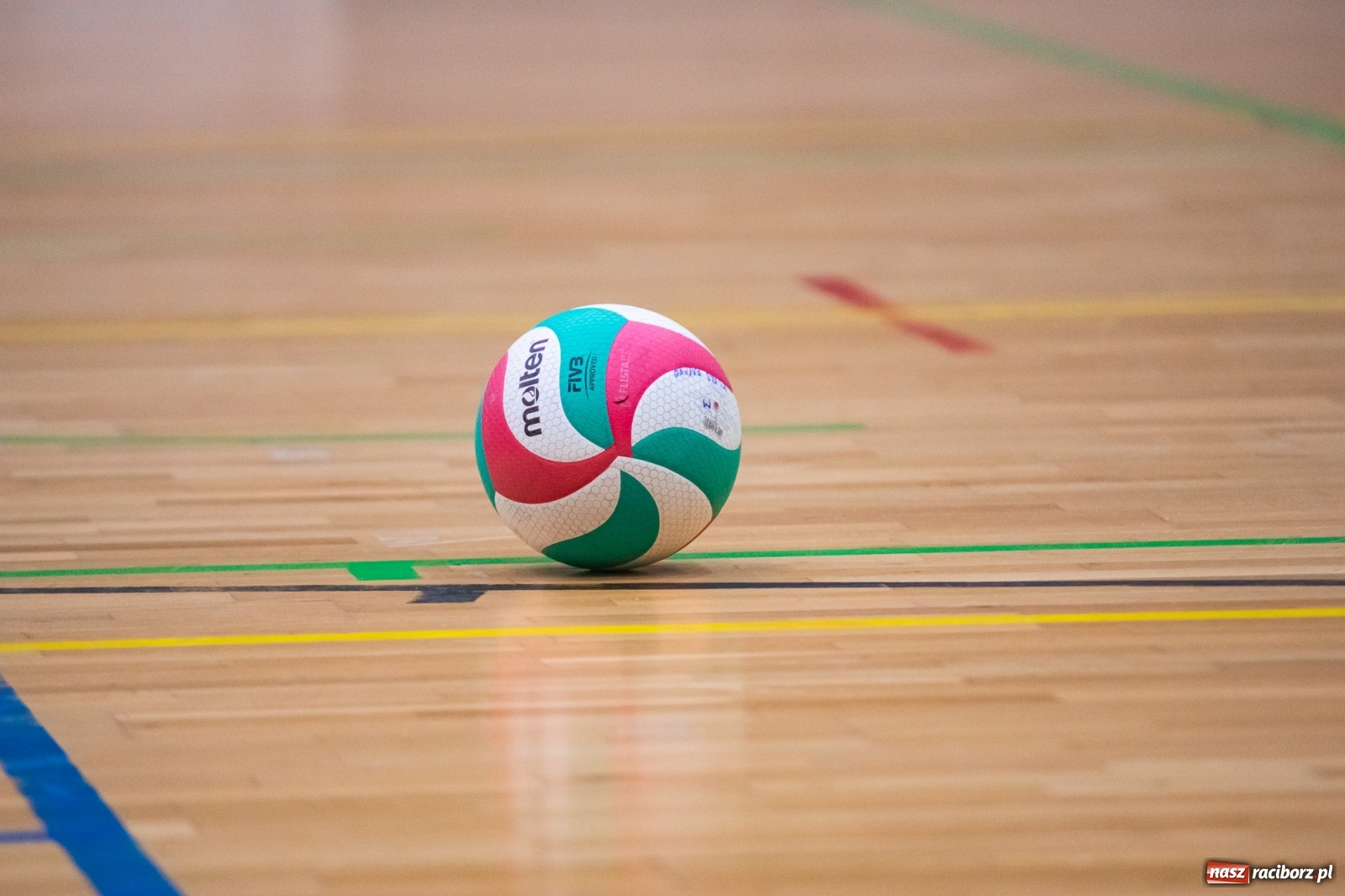 Zdjęcie w galerii na portalu naszraciborz.pl: Siatkarze Rafako bez punktów w starciu z Płomieniem Przystajń [FOTO] wiadomości z regionu