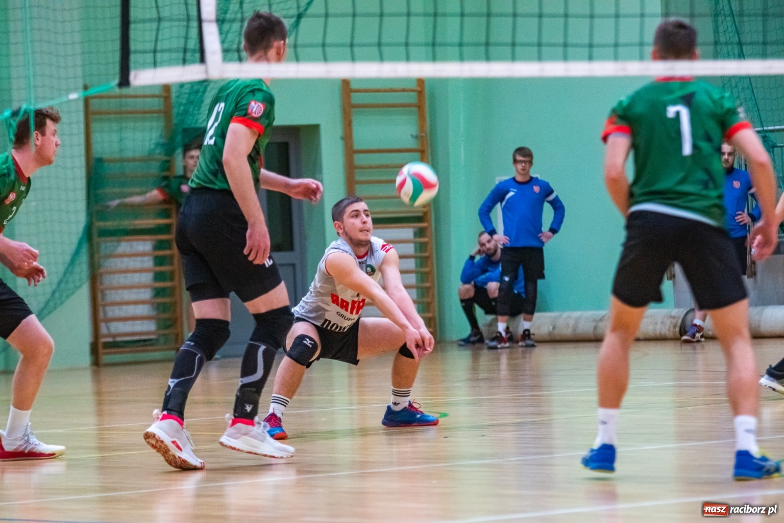 Zdjęcie w galerii na portalu naszraciborz.pl: Siatkarze Rafako bez punktów w starciu z Płomieniem Przystajń [FOTO] wiadomości z regionu