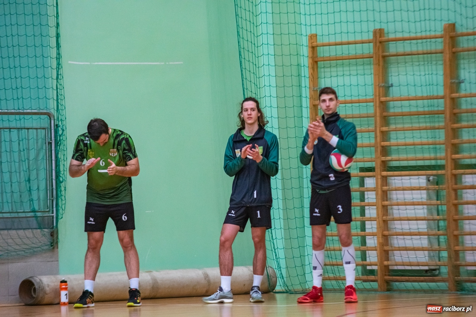 Zdjęcie w galerii na portalu naszraciborz.pl: Siatkarze Rafako bez punktów w starciu z Płomieniem Przystajń [FOTO] wiadomości z regionu