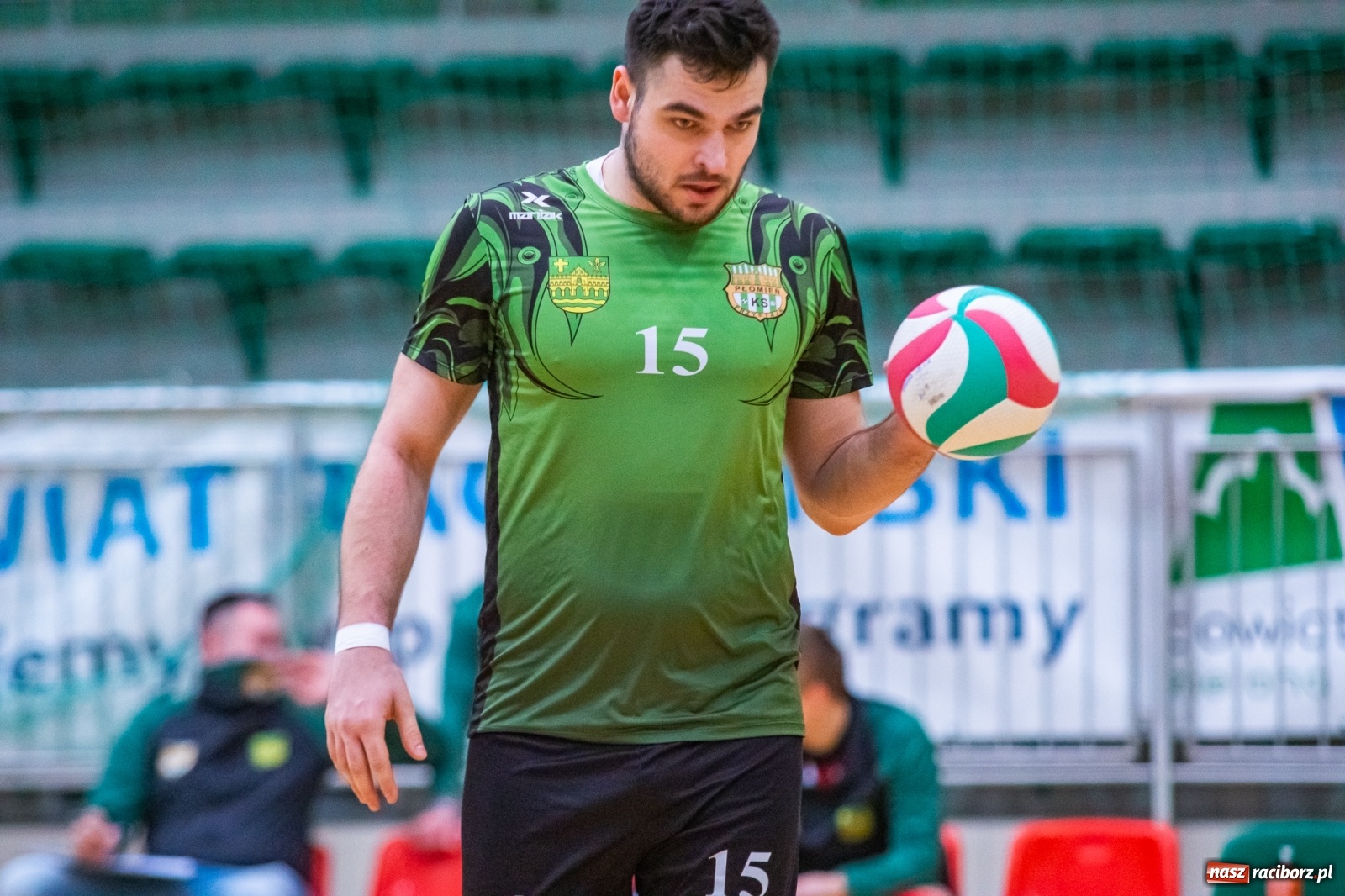 Zdjęcie w galerii na portalu naszraciborz.pl: Siatkarze Rafako bez punktów w starciu z Płomieniem Przystajń [FOTO] wiadomości z regionu