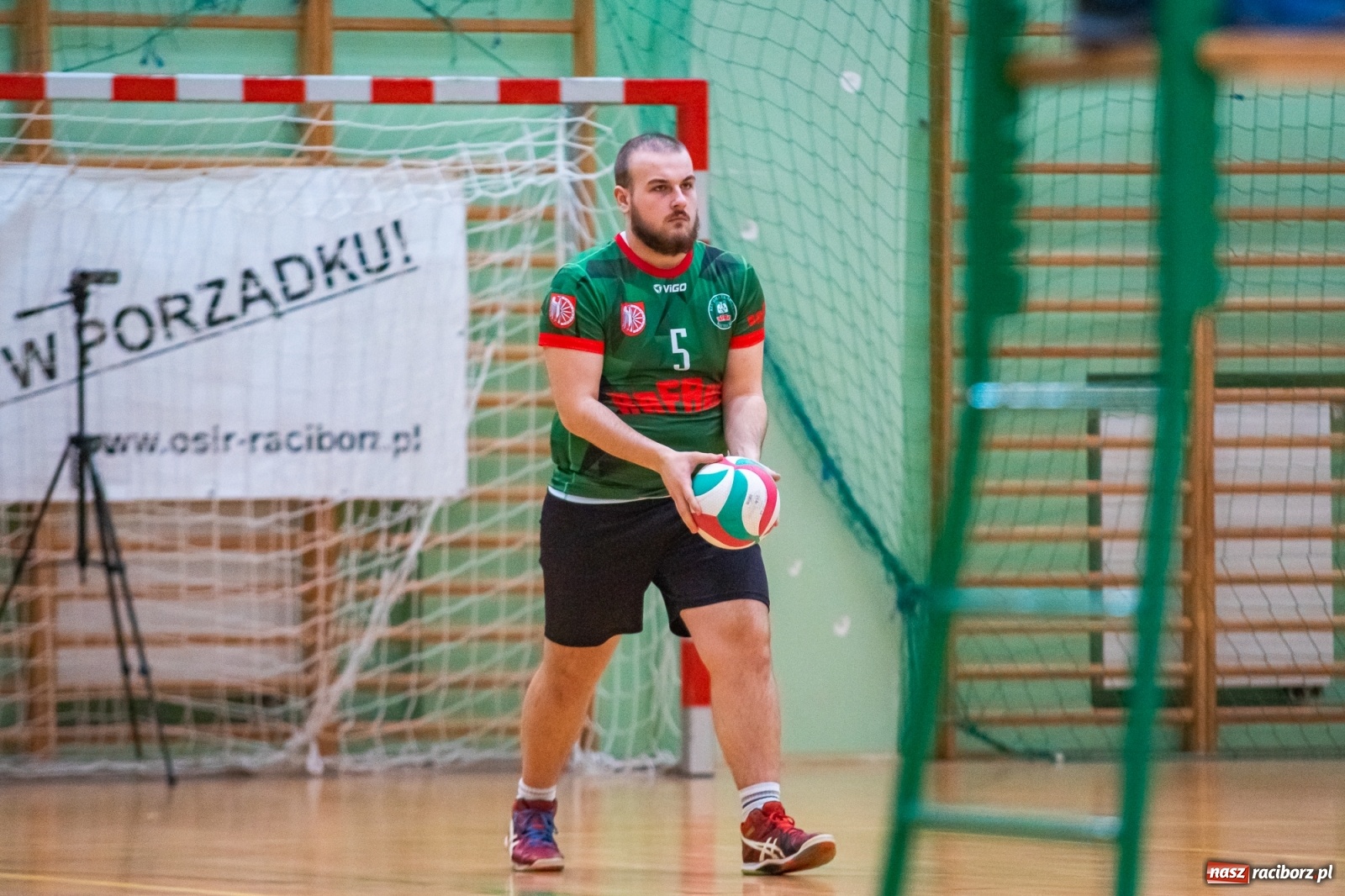 Zdjęcie w galerii na portalu naszraciborz.pl: Siatkarze Rafako bez punktów w starciu z Płomieniem Przystajń [FOTO] wiadomości z regionu