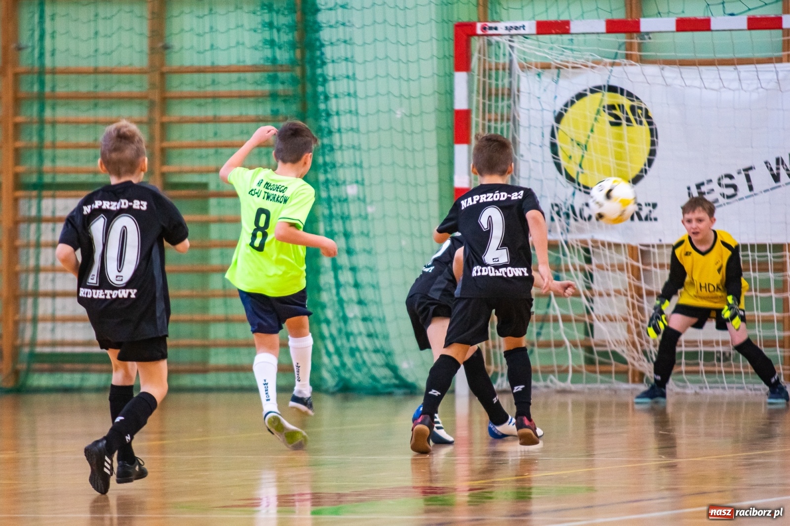 Zdjęcie w galerii na portalu naszraciborz.pl: Piłkarskie zmagania rocznika 2011 w Arenie Rafako [FOTO] wiadomości z regionu