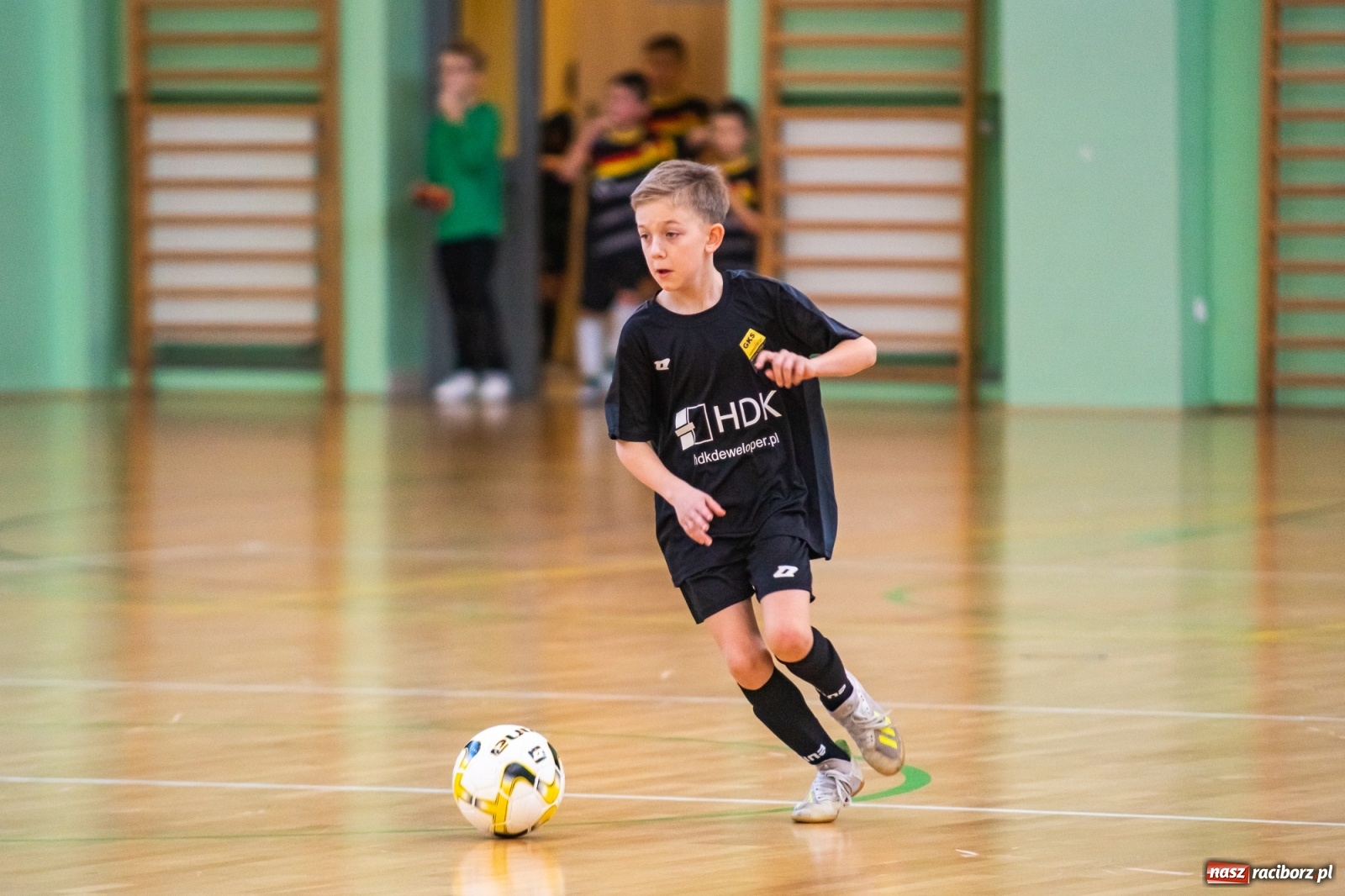 Zdjęcie w galerii na portalu naszraciborz.pl: Piłkarskie zmagania rocznika 2011 w Arenie Rafako [FOTO] wiadomości z regionu