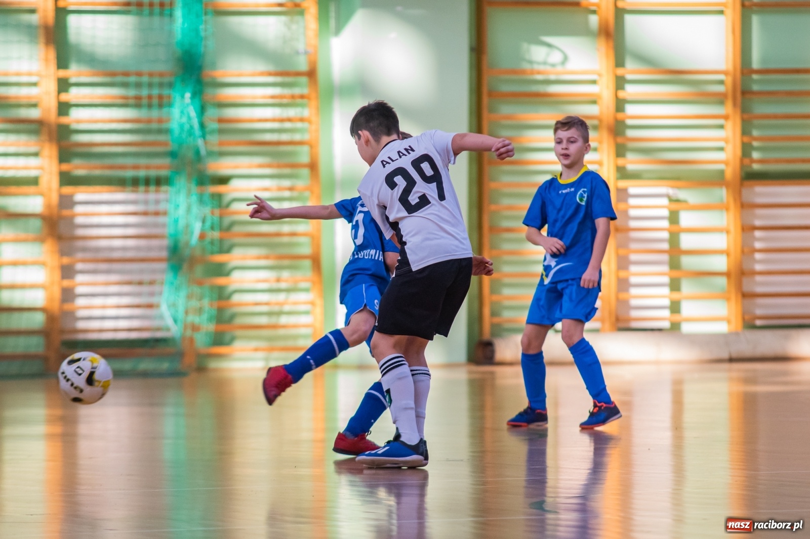 Zdjęcie w galerii na portalu naszraciborz.pl: Piłkarskie zmagania rocznika 2011 w Arenie Rafako [FOTO] wiadomości z regionu