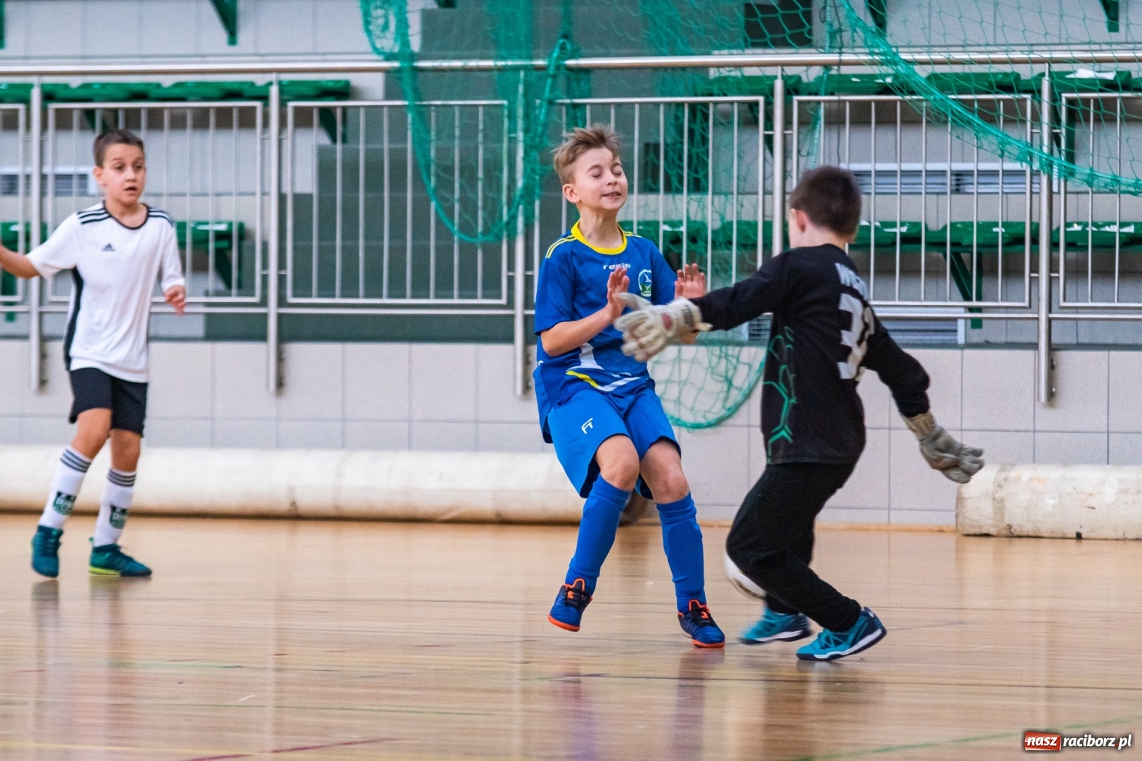 Zdjęcie w galerii na portalu naszraciborz.pl: Piłkarskie zmagania rocznika 2011 w Arenie Rafako [FOTO] wiadomości z regionu