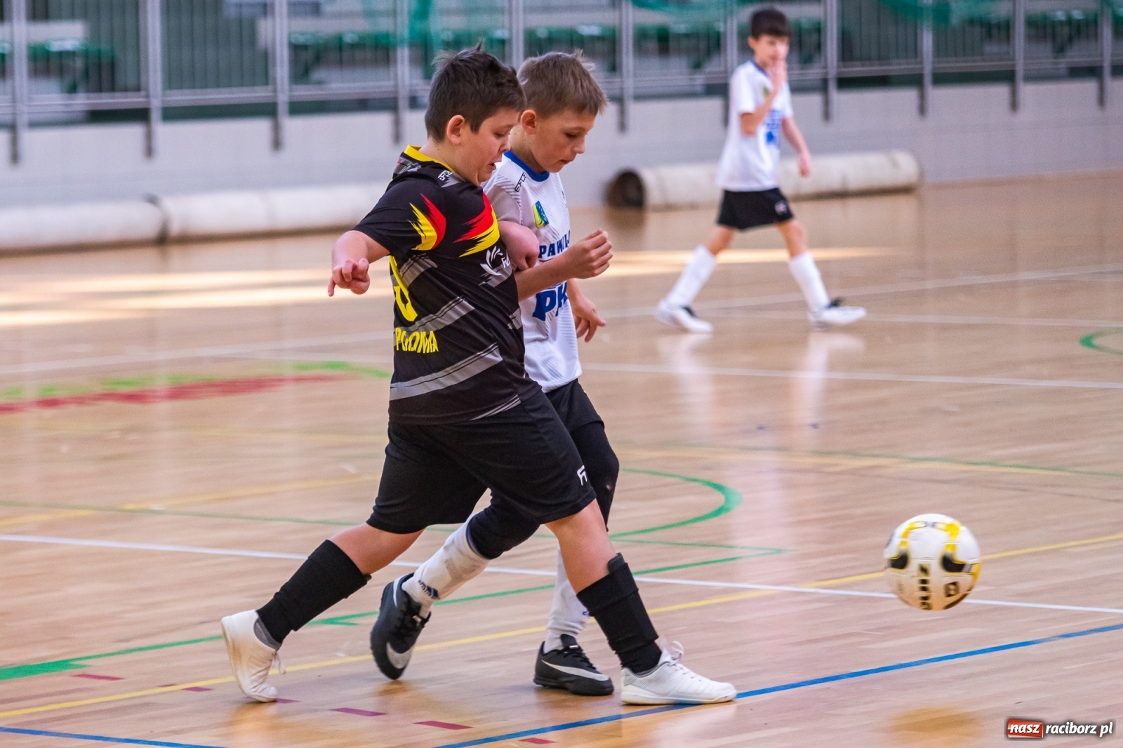 Zdjęcie w galerii na portalu naszraciborz.pl: Piłkarskie zmagania rocznika 2011 w Arenie Rafako [FOTO] wiadomości z regionu