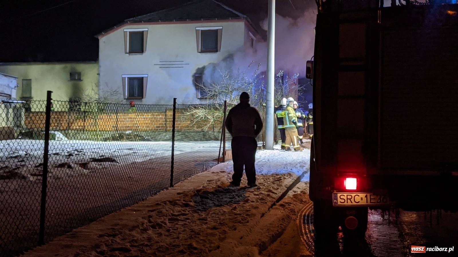 Zdjęcie w galerii na portalu naszraciborz.pl: Wiele tysięcy złotych strat w pożarze kuchni w Bojanowie wiadomości z regionu