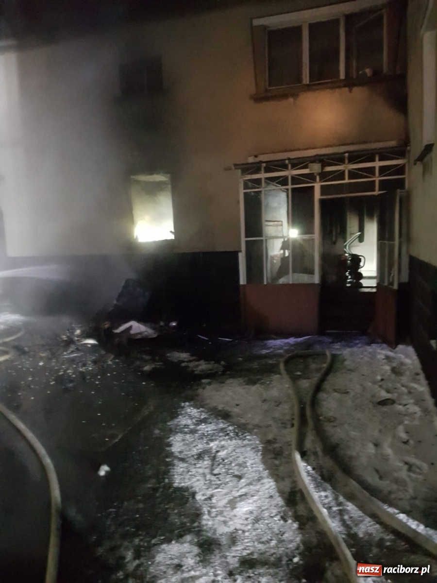 Zdjęcie w galerii na portalu naszraciborz.pl: Wiele tysięcy złotych strat w pożarze kuchni w Bojanowie wiadomości z regionu