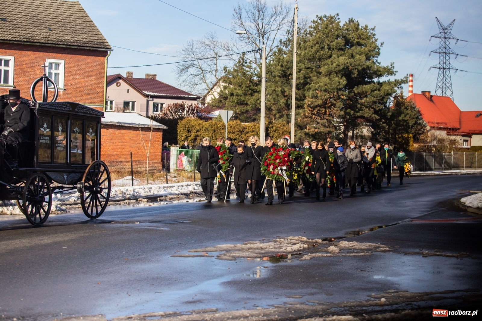 Zdjęcie w galerii na portalu naszraciborz.pl: Ostatnie pożegnanie miłośnika koni Henryka Malcharczyka wiadomości z regionu