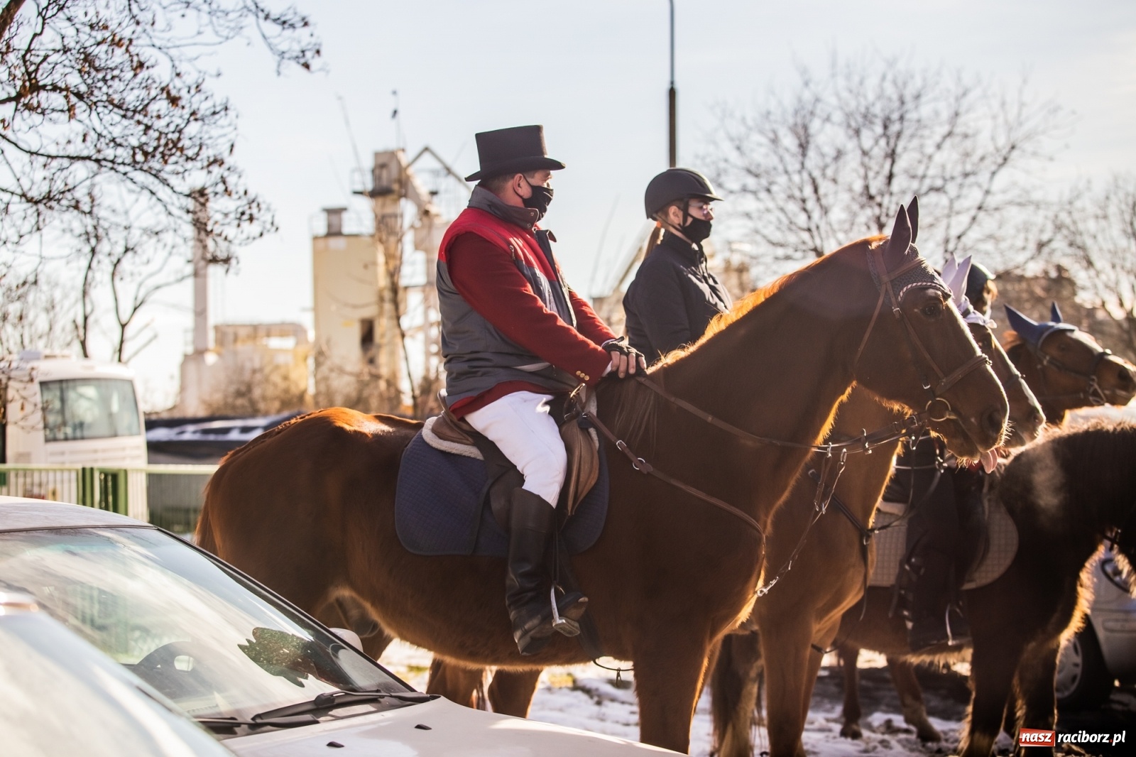 Zdjęcie w galerii na portalu naszraciborz.pl: Ostatnie pożegnanie miłośnika koni Henryka Malcharczyka wiadomości z regionu