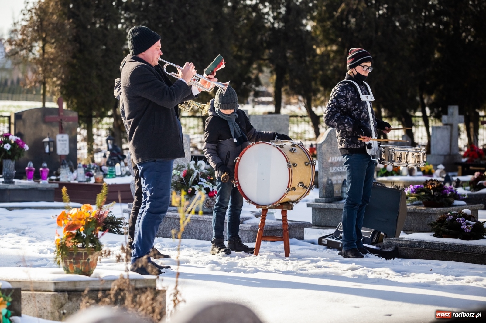 Zdjęcie w galerii na portalu naszraciborz.pl: Ostatnie pożegnanie miłośnika koni Henryka Malcharczyka wiadomości z regionu