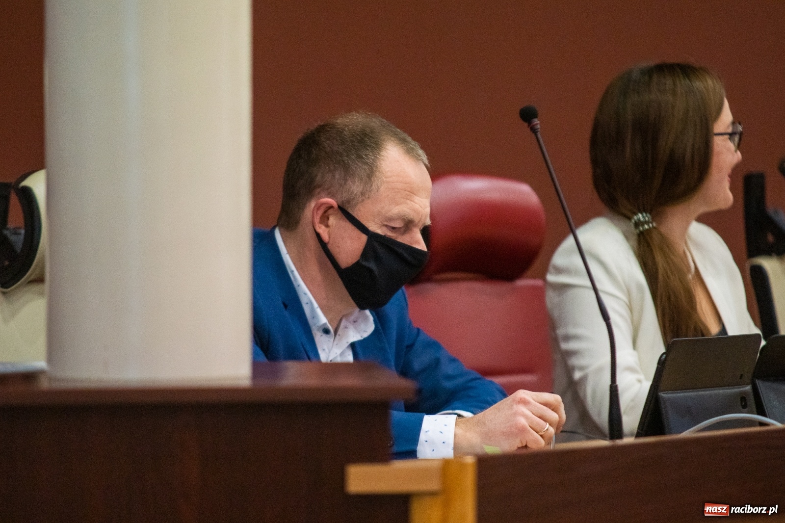 Zdjęcie w galerii na portalu naszraciborz.pl: Smutne lodowisko i plac zabaw na Kochanowskiego  wiadomości z regionu