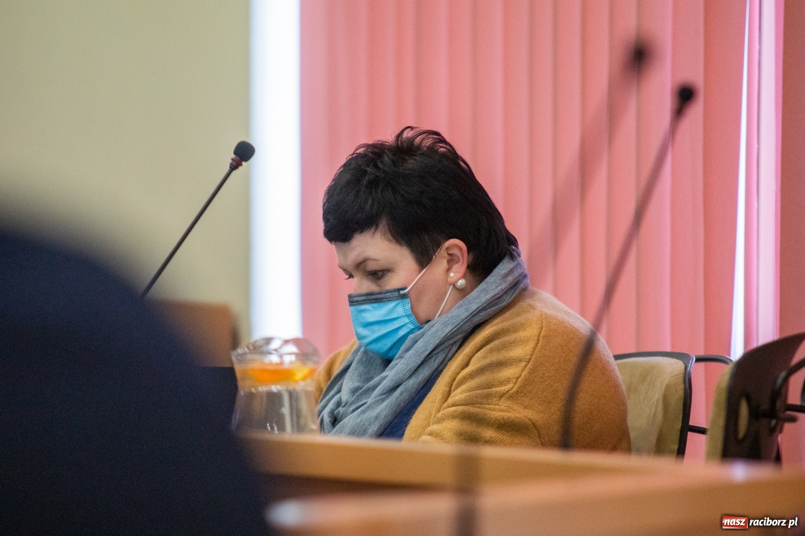 Zdjęcie w galerii na portalu naszraciborz.pl: Smutne lodowisko i plac zabaw na Kochanowskiego  wiadomości z regionu