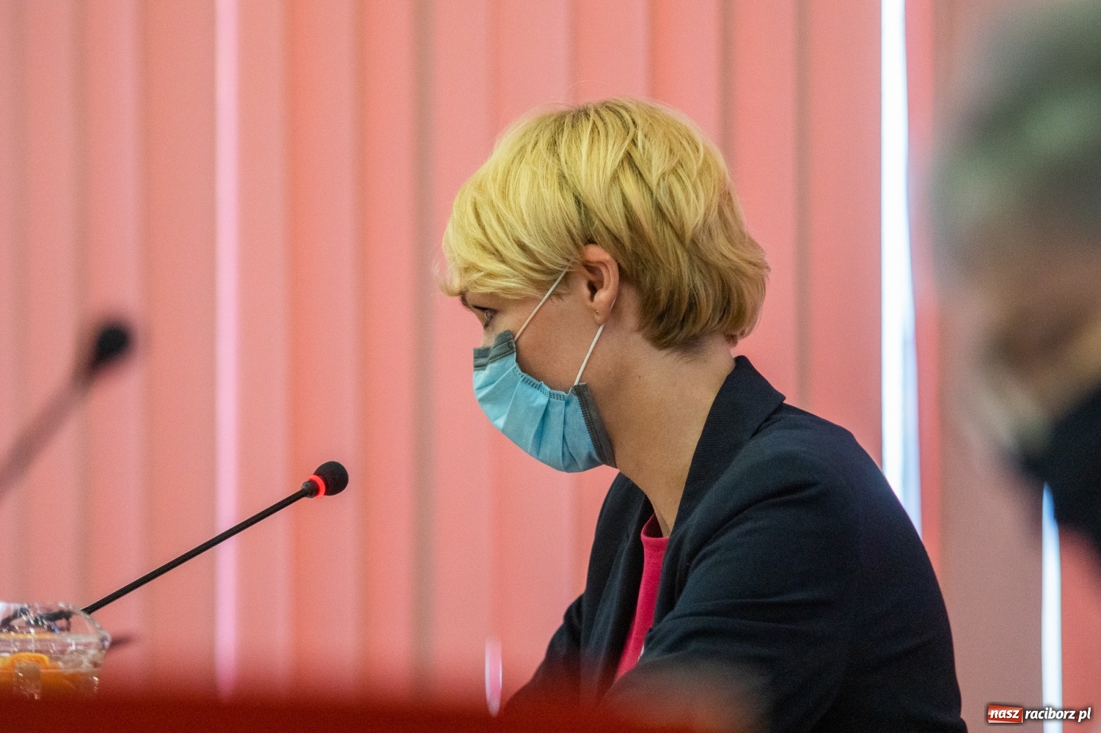 Zdjęcie w galerii na portalu naszraciborz.pl: Smutne lodowisko i plac zabaw na Kochanowskiego  wiadomości z regionu