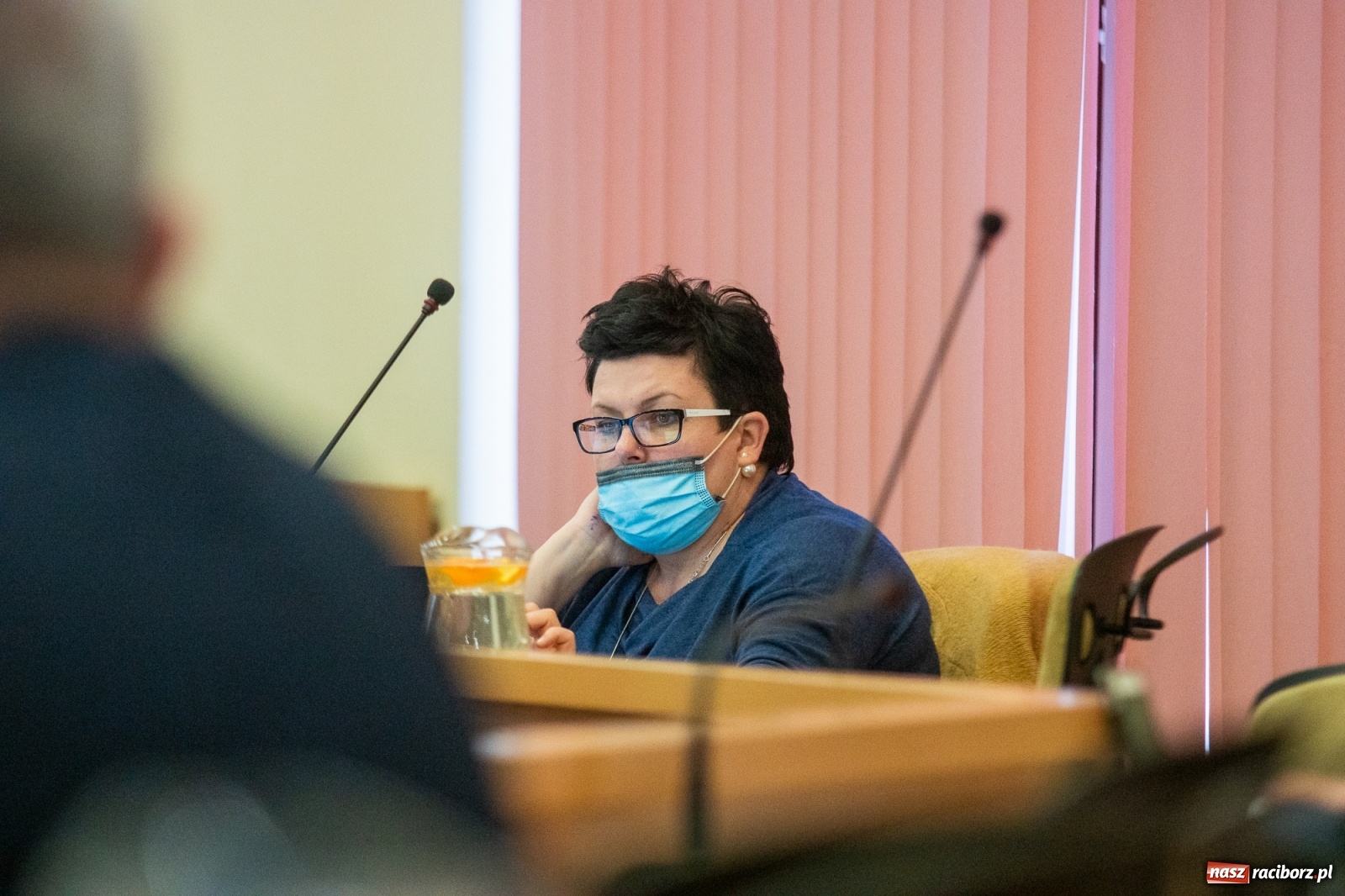 Zdjęcie w galerii na portalu naszraciborz.pl: Smutne lodowisko i plac zabaw na Kochanowskiego  wiadomości z regionu