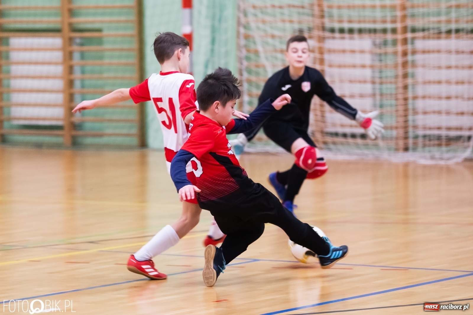 Zdjęcie w galerii na portalu naszraciborz.pl: Młodzi piłkarze rywalizowali w Arenie Rafako [FOTO] wiadomości z regionu