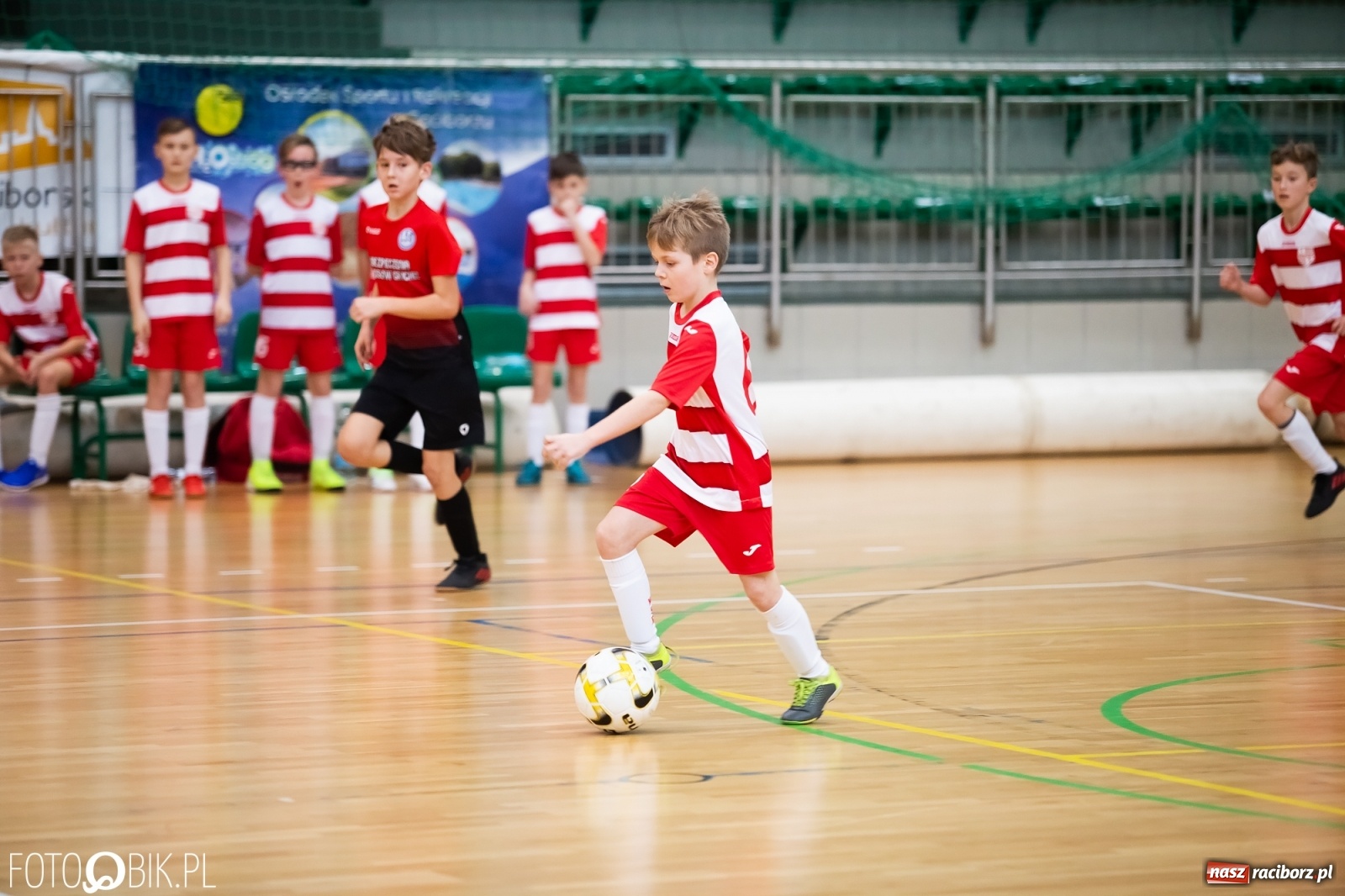 Zdjęcie w galerii na portalu naszraciborz.pl: Młodzi piłkarze rywalizowali w Arenie Rafako [FOTO] wiadomości z regionu