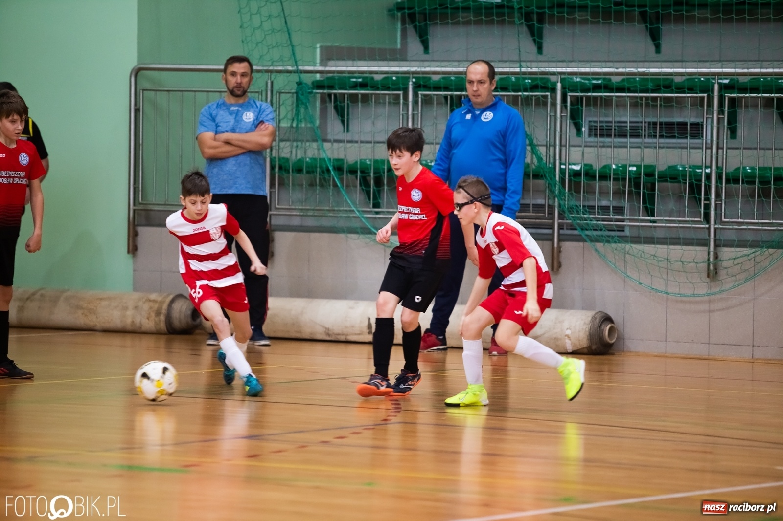 Zdjęcie w galerii na portalu naszraciborz.pl: Młodzi piłkarze rywalizowali w Arenie Rafako [FOTO] wiadomości z regionu
