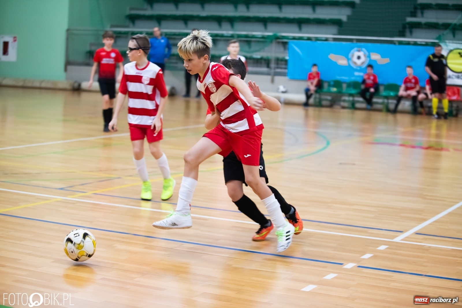 Zdjęcie w galerii na portalu naszraciborz.pl: Młodzi piłkarze rywalizowali w Arenie Rafako [FOTO] wiadomości z regionu