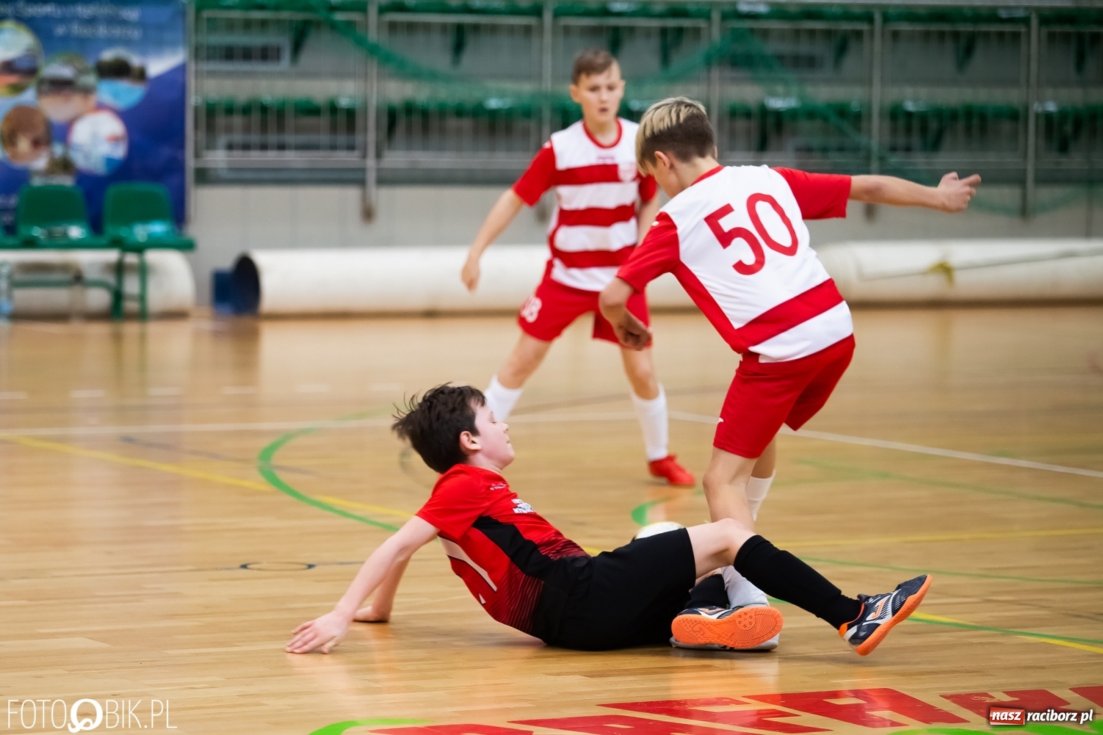 Zdjęcie w galerii na portalu naszraciborz.pl: Młodzi piłkarze rywalizowali w Arenie Rafako [FOTO] wiadomości z regionu