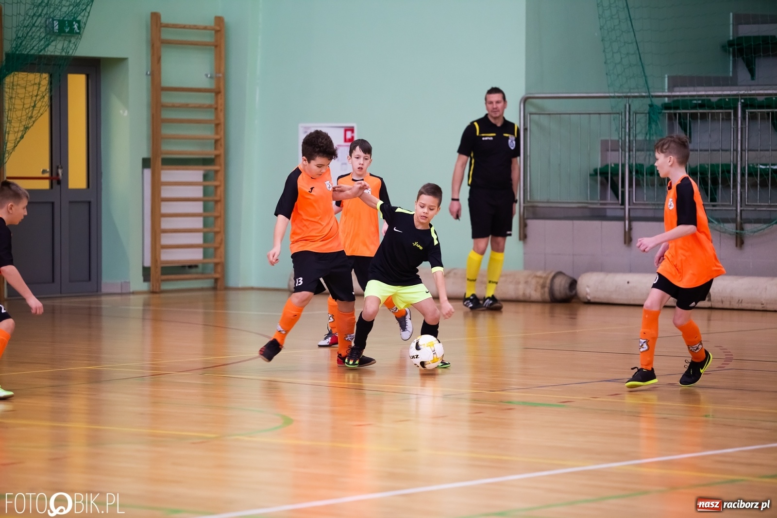 Zdjęcie w galerii na portalu naszraciborz.pl: Młodzi piłkarze rywalizowali w Arenie Rafako [FOTO] wiadomości z regionu