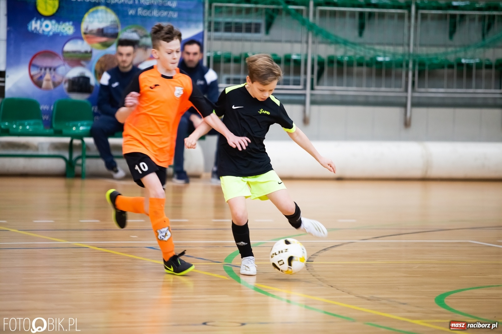 Zdjęcie w galerii na portalu naszraciborz.pl: Młodzi piłkarze rywalizowali w Arenie Rafako [FOTO] wiadomości z regionu