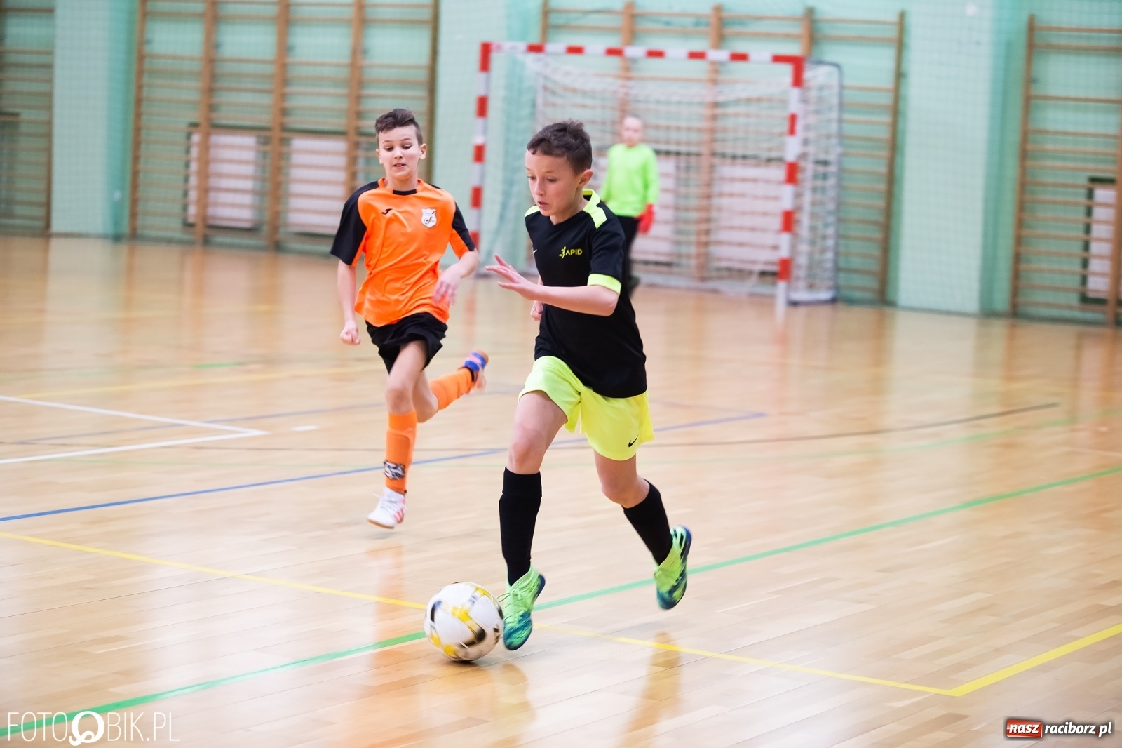 Zdjęcie w galerii na portalu naszraciborz.pl: Młodzi piłkarze rywalizowali w Arenie Rafako [FOTO] wiadomości z regionu
