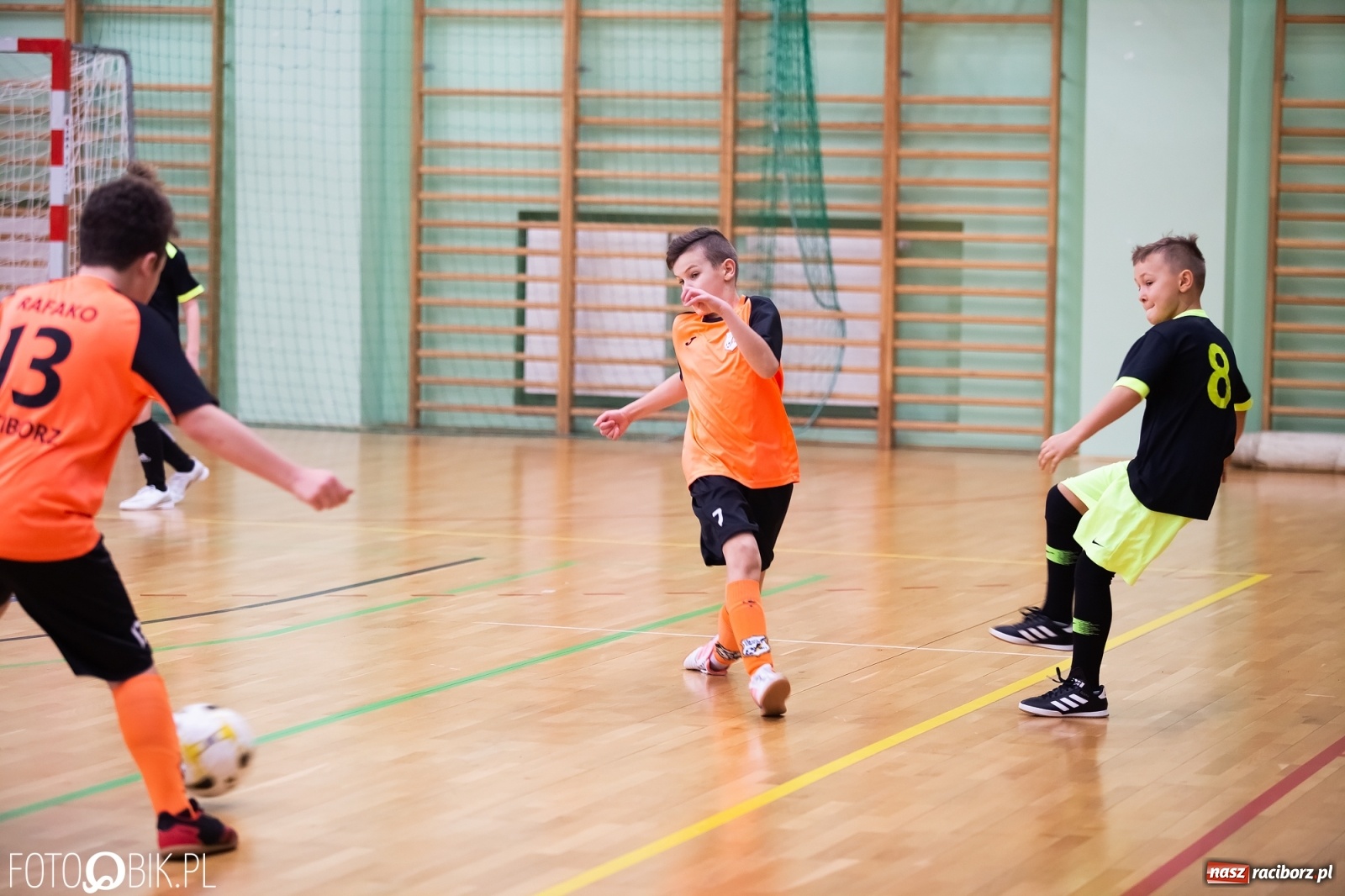 Zdjęcie w galerii na portalu naszraciborz.pl: Młodzi piłkarze rywalizowali w Arenie Rafako [FOTO] wiadomości z regionu
