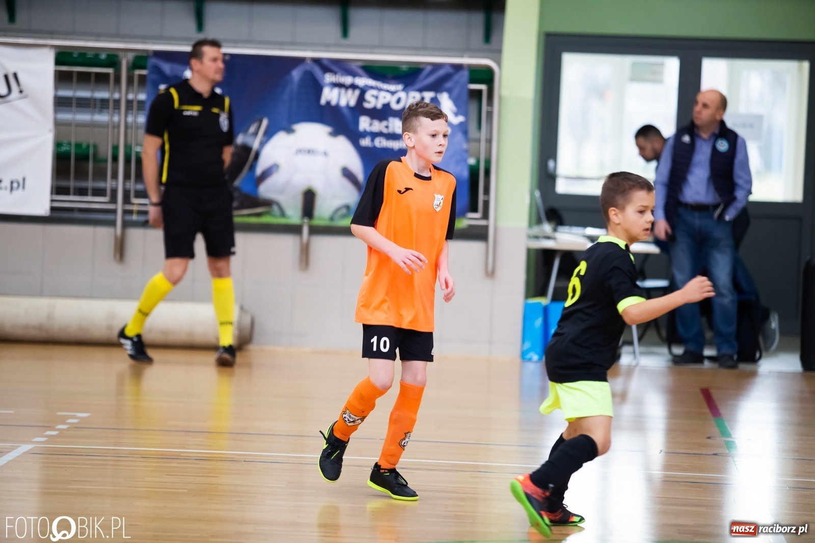 Zdjęcie w galerii na portalu naszraciborz.pl: Młodzi piłkarze rywalizowali w Arenie Rafako [FOTO] wiadomości z regionu