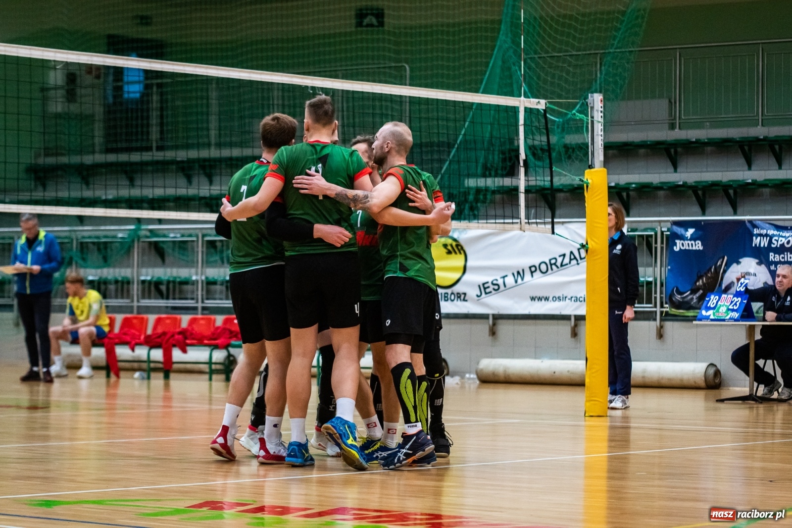 Zdjęcie w galerii na portalu naszraciborz.pl: Siatkarze Rafako bez życia. Porażka z Górnikiem Radlin [FOTO] wiadomości z regionu