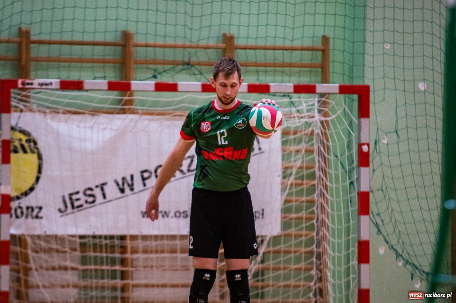 Zdjęcie w galerii na portalu naszraciborz.pl: Siatkarze Rafako bez życia. Porażka z Górnikiem Radlin [FOTO] wiadomości z regionu