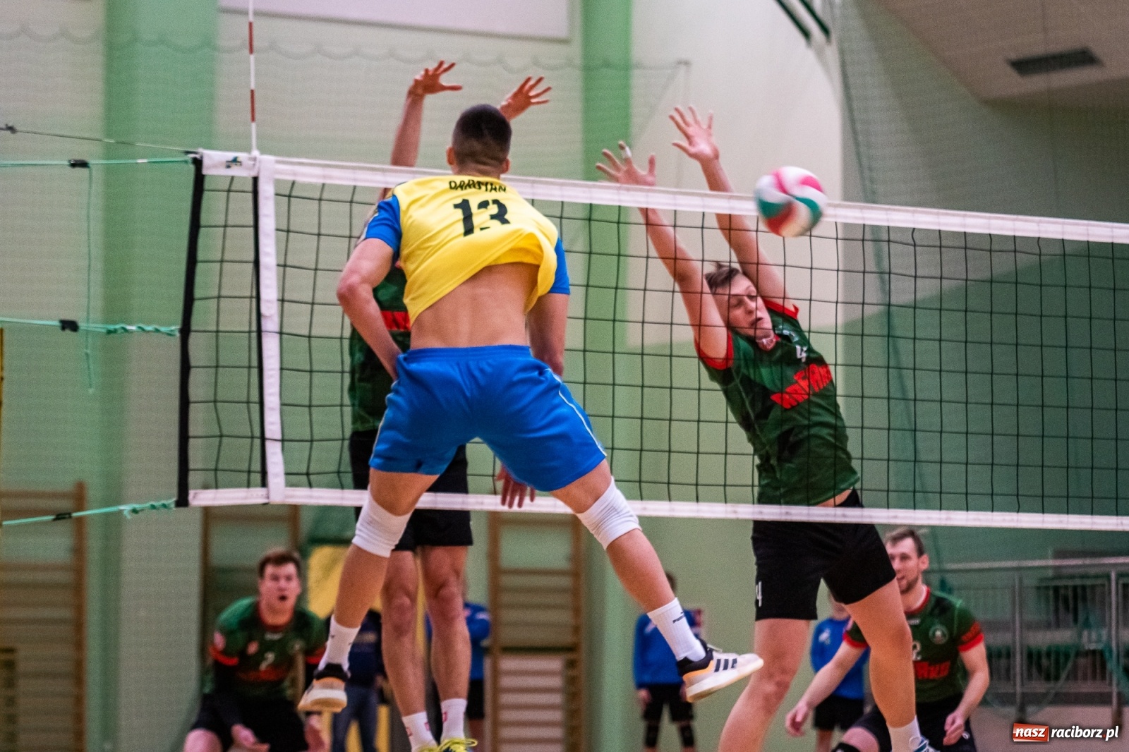 Zdjęcie w galerii na portalu naszraciborz.pl: Siatkarze Rafako bez życia. Porażka z Górnikiem Radlin [FOTO] wiadomości z regionu