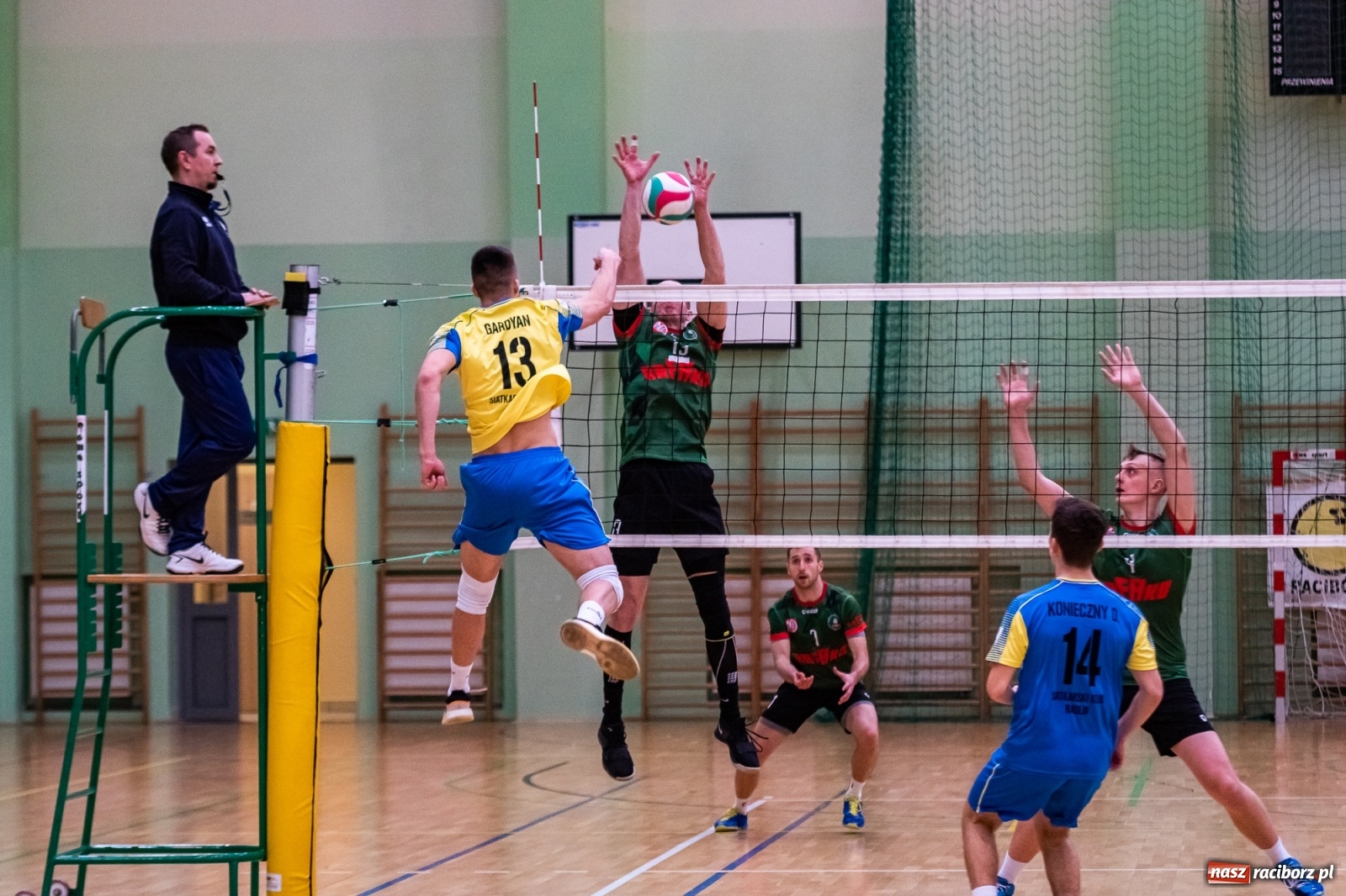 Zdjęcie w galerii na portalu naszraciborz.pl: Siatkarze Rafako bez życia. Porażka z Górnikiem Radlin [FOTO] wiadomości z regionu