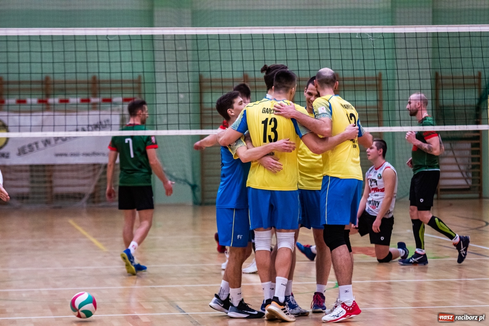 Zdjęcie w galerii na portalu naszraciborz.pl: Siatkarze Rafako bez życia. Porażka z Górnikiem Radlin [FOTO] wiadomości z regionu