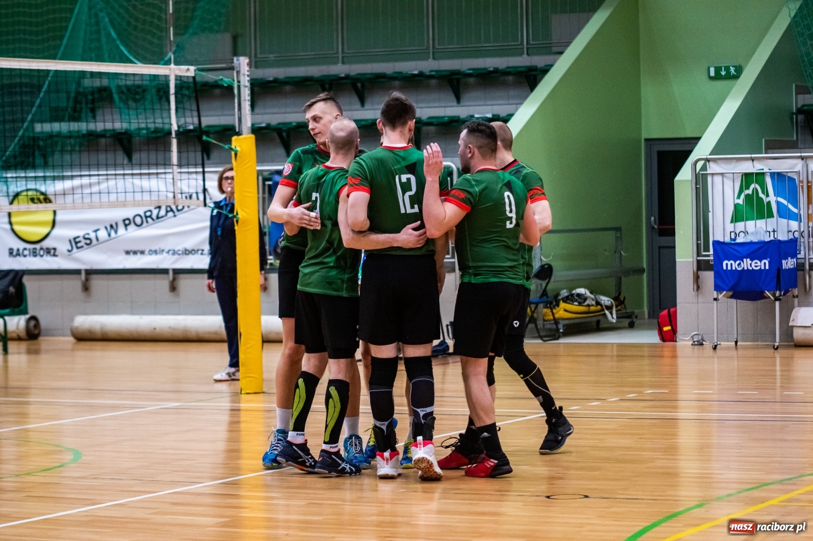 Zdjęcie w galerii na portalu naszraciborz.pl: Siatkarze Rafako bez życia. Porażka z Górnikiem Radlin [FOTO] wiadomości z regionu