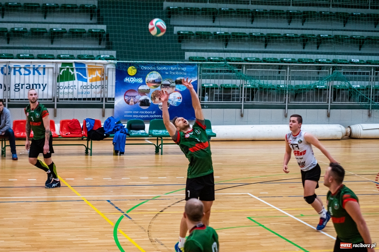 Zdjęcie w galerii na portalu naszraciborz.pl: Siatkarze Rafako bez życia. Porażka z Górnikiem Radlin [FOTO] wiadomości z regionu